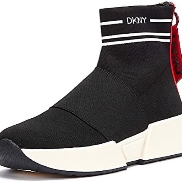 DKNY Women’s Sneakers - Picture 9 of 9